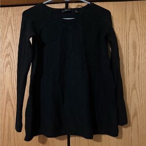 Cyrus Classic Black Long Sleeve Top Sweater Lightweight